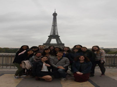 Sophomores Explore the World Through Spring Break Trips