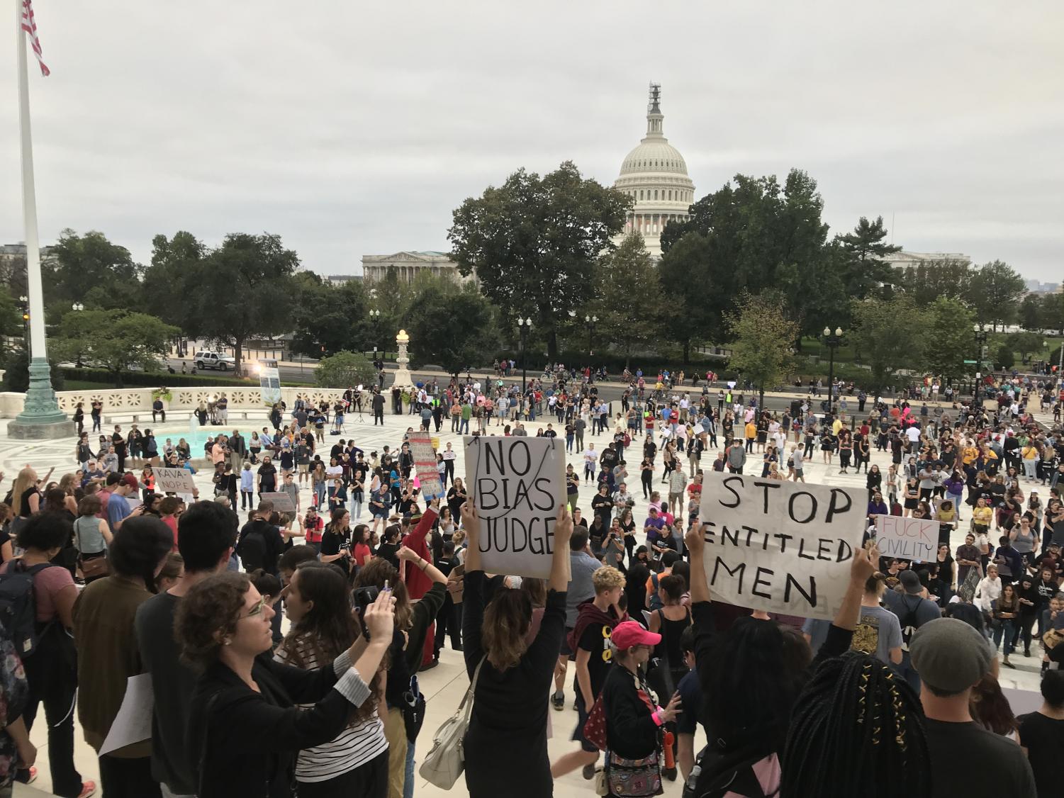 Protesters+object+to+Kavanaugh+confirmation+outside+Supreme+Court