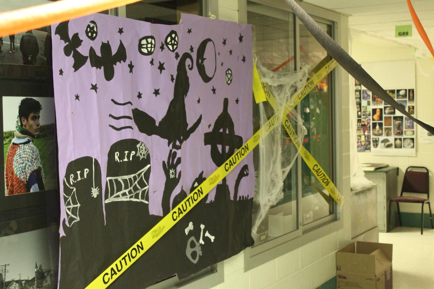 WJ students create spooky Halloween hallways