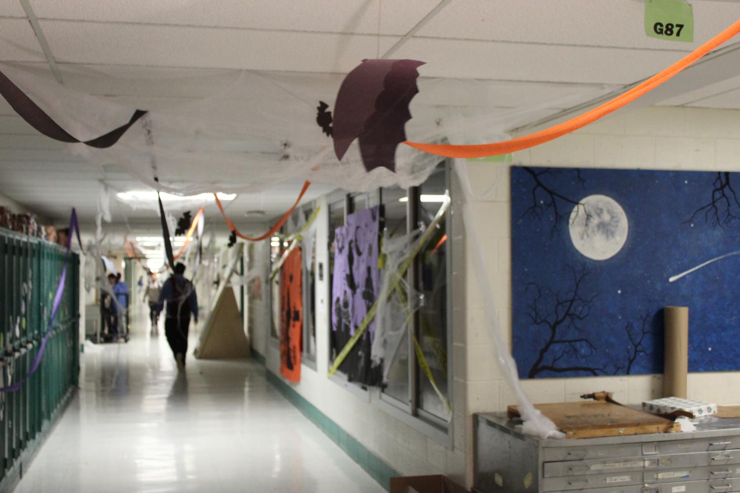 WJ students create spooky Halloween hallways