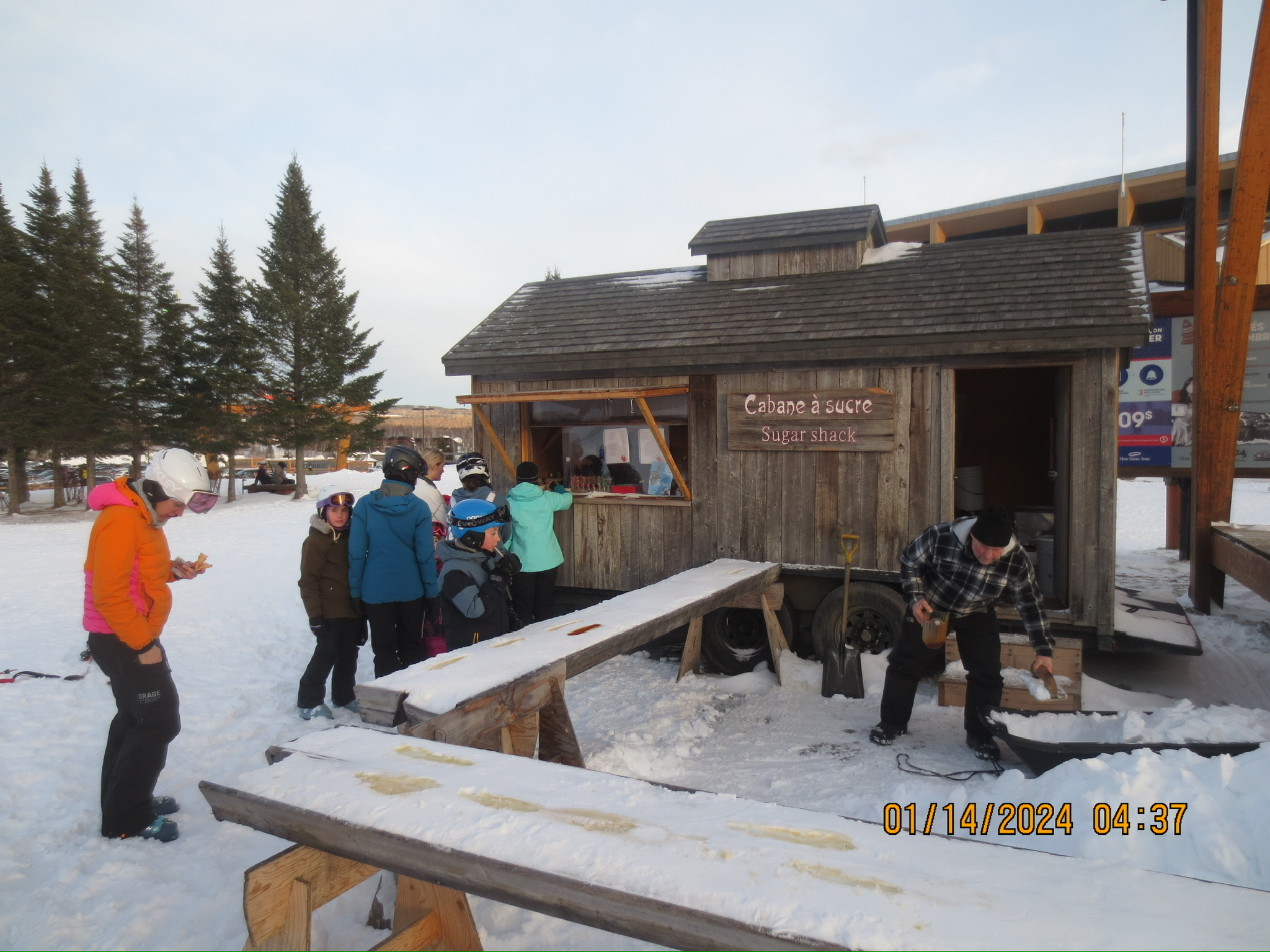 Students+embark+on+ski+trip+in+Canada