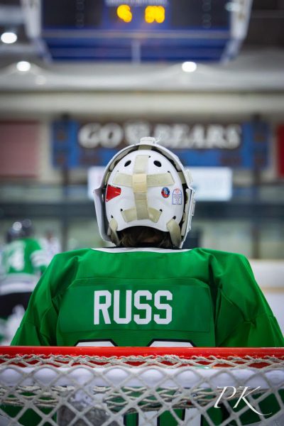 Navigation to Story: Russ twins take charge in goal