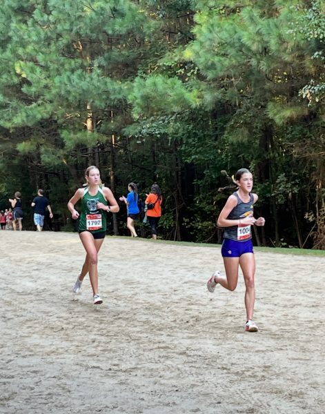 Navigation to Story: Cross country takes on North Carolina