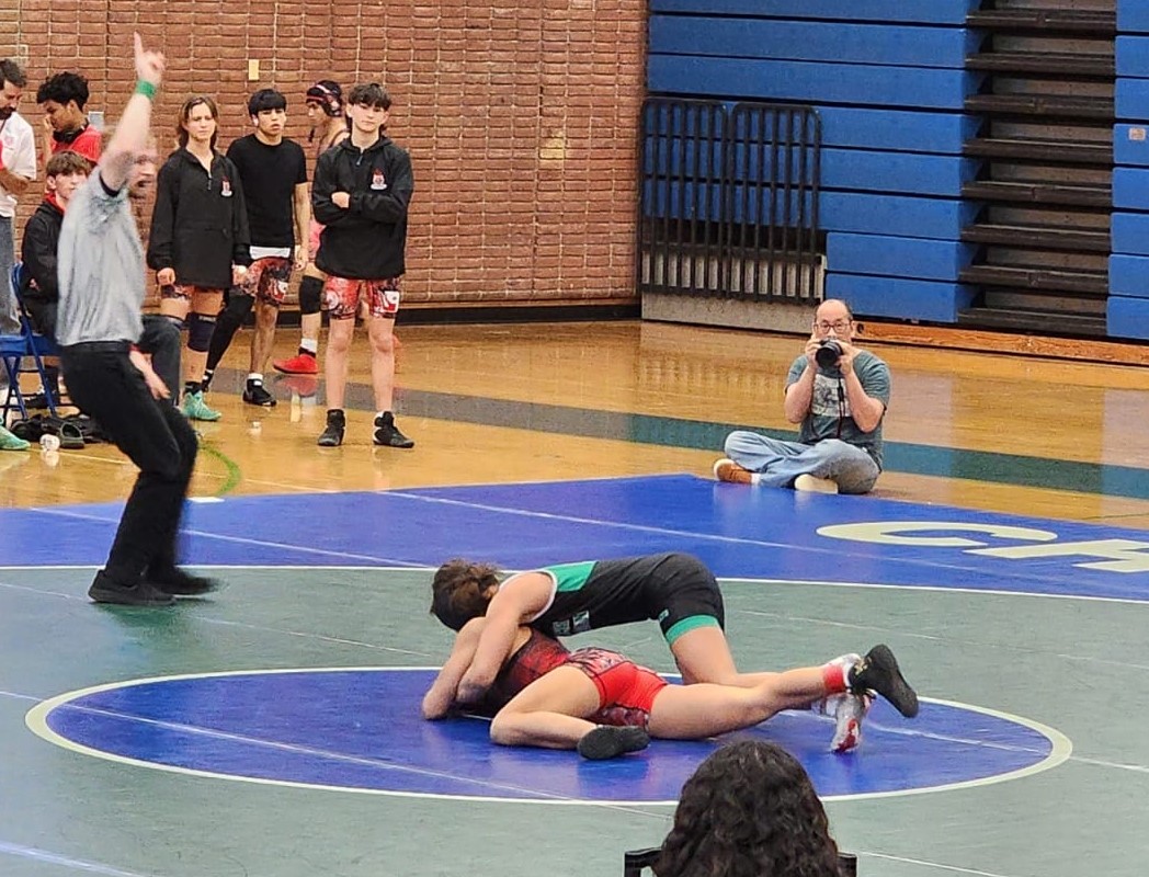 Wildcat wrestlers achieve tournament wins, fall against Blair, Churchill