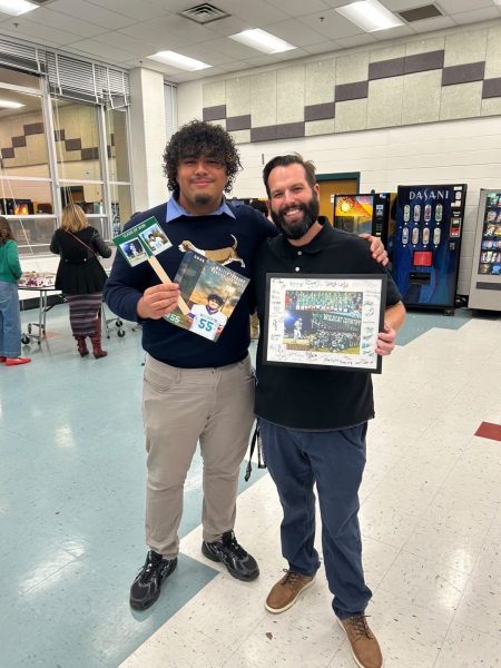 Navigation to Story: Coaches resign after fall season