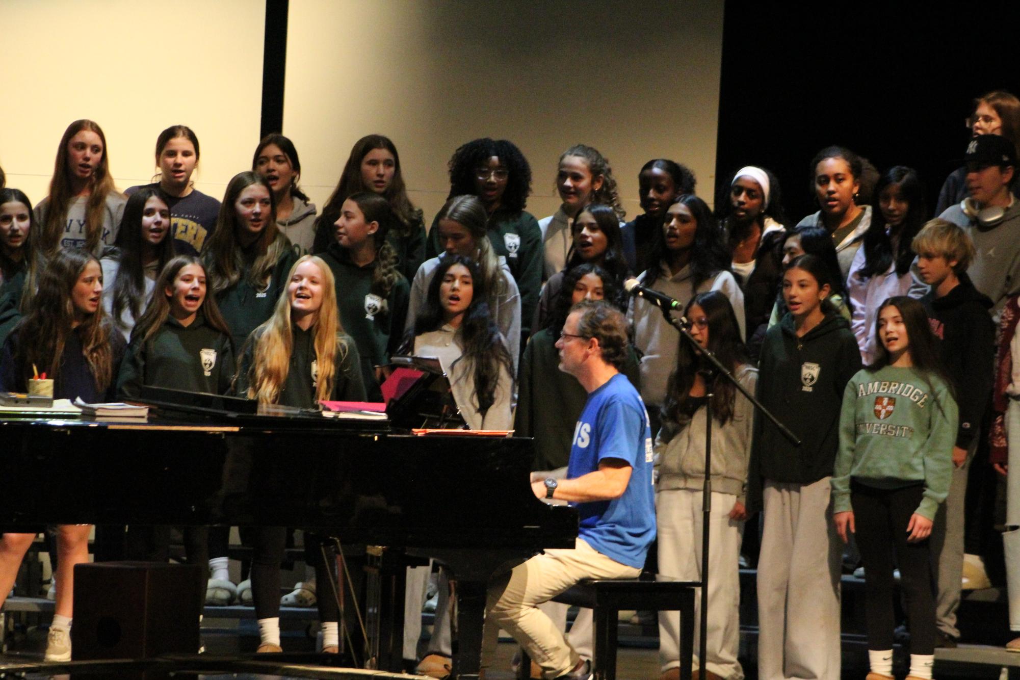 Photo Gallery: 8th grade choral invite