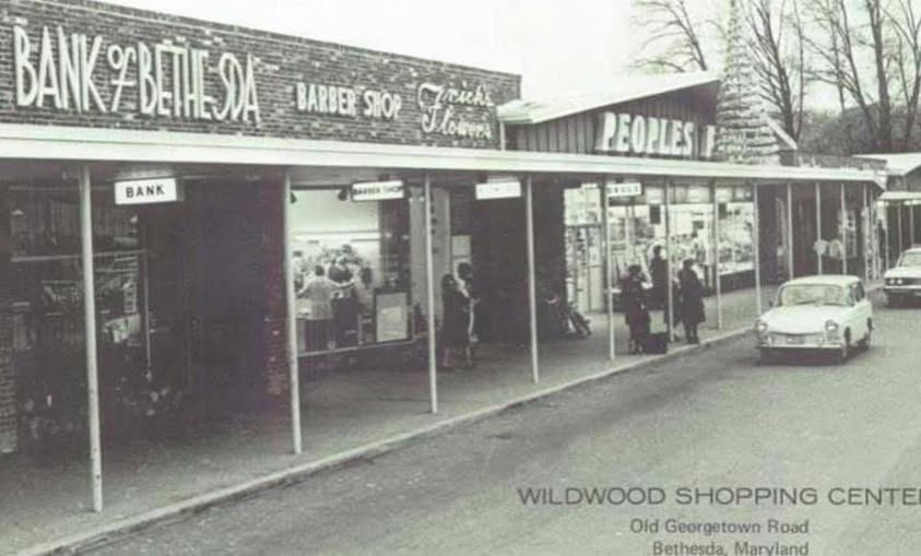 Wildwood shopping center in the late 60s. (Courtesy WJ Yearbook)