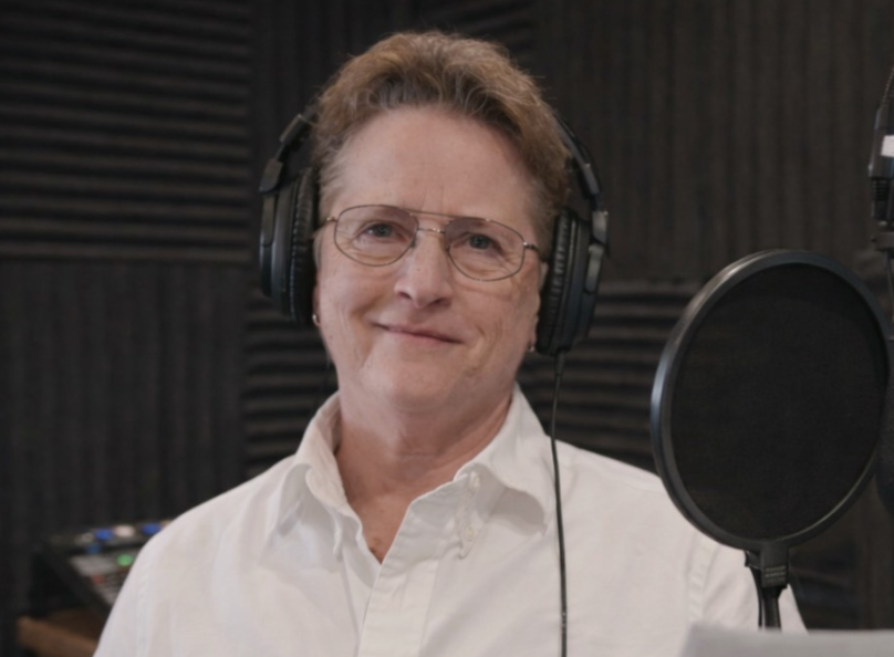WJ alum Randi Miller is the Voice of the Metro. Miller remembered their most surreal moment,  "When I met Bill Clinton for the first time when I was working his event, and he laughed and said 'The Voice of Metro is my Voice of God!'  How cool is that?" Miller said.  (Courtesy Randi Miller)