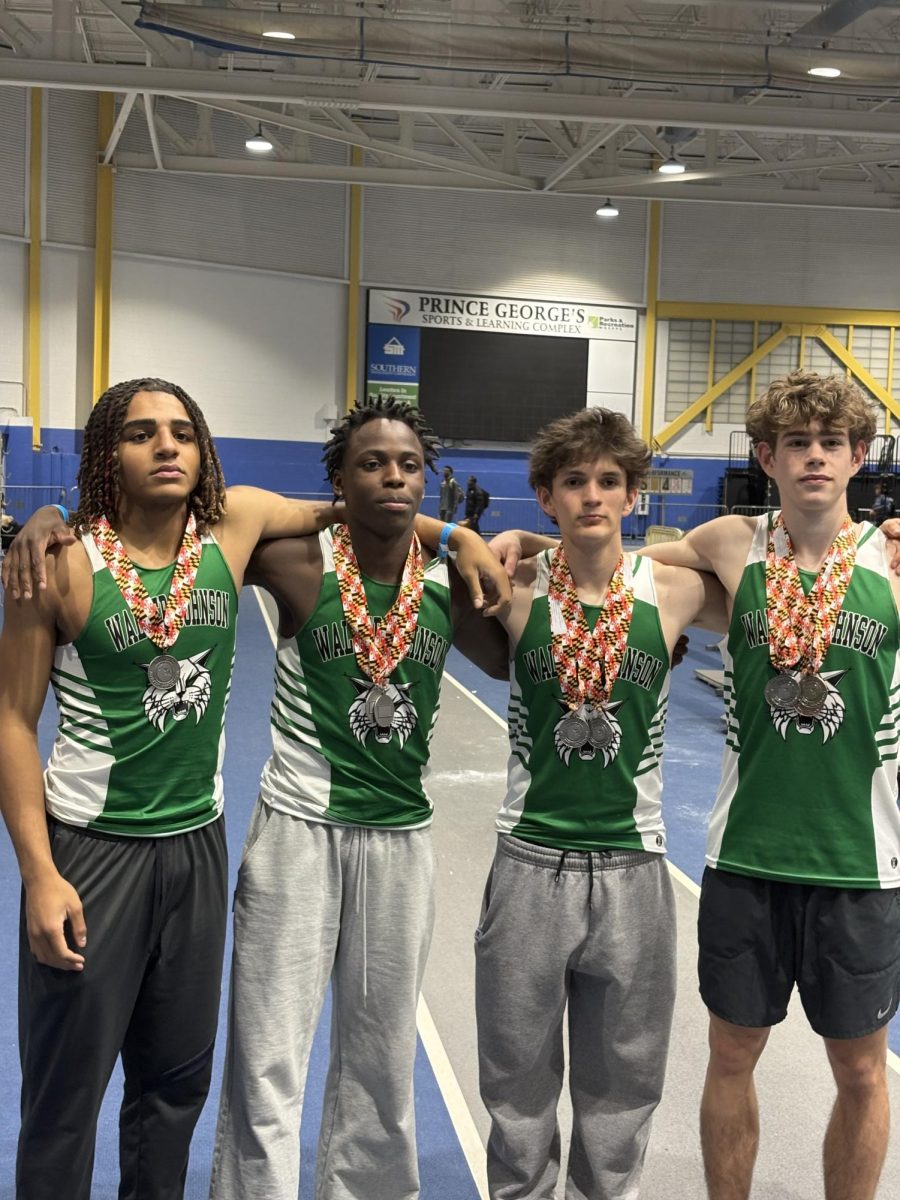Senior Alessandro Marenco, sophomore Kaius Green, juniors Amadeo Apolinar and Jack Fiening sport their silver medals after finishing second in the 4x400m relay at states. The squad will soon be heading up to New York for Nike Indoor Nationals, where Fiening will also compete in the 800m after winning the race at states.